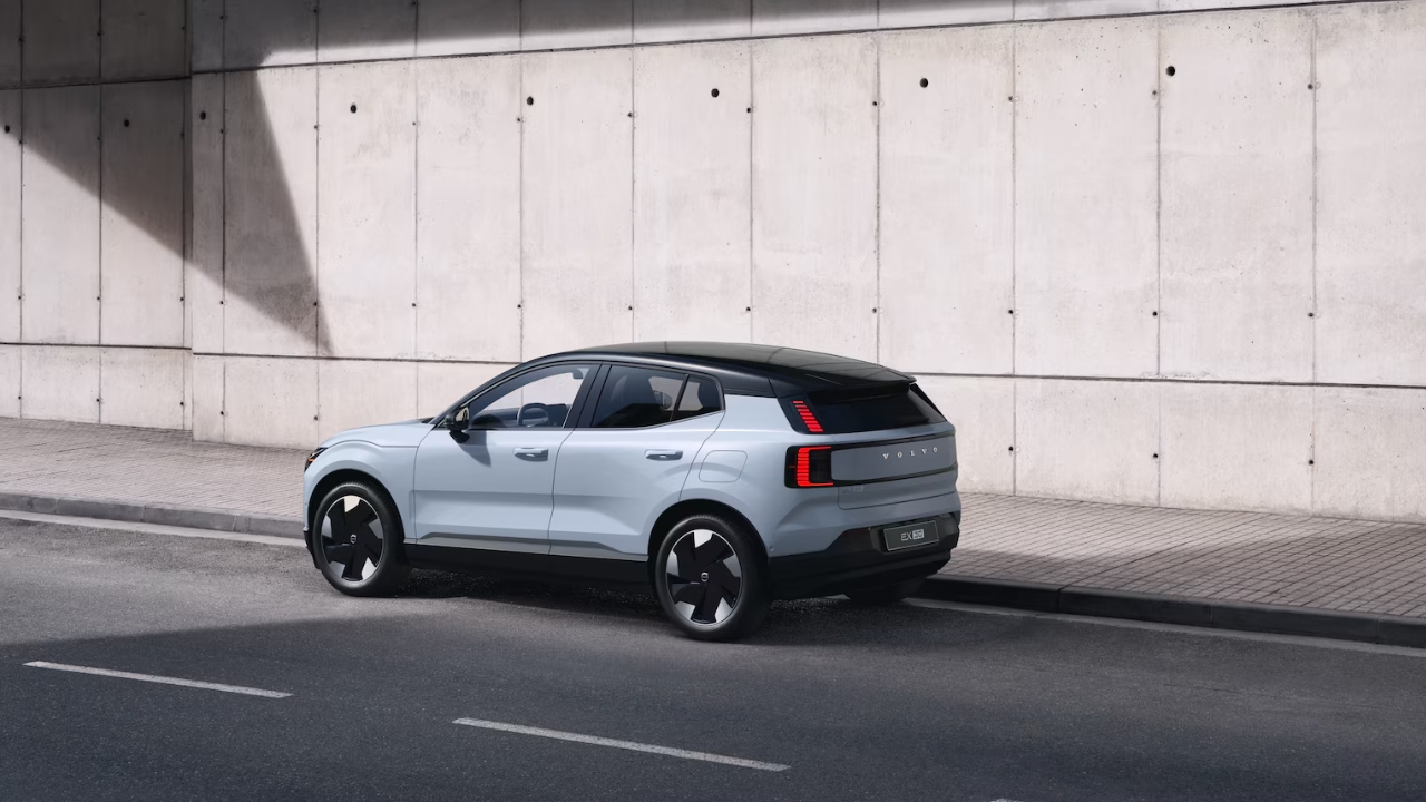 Small fully electric SUV